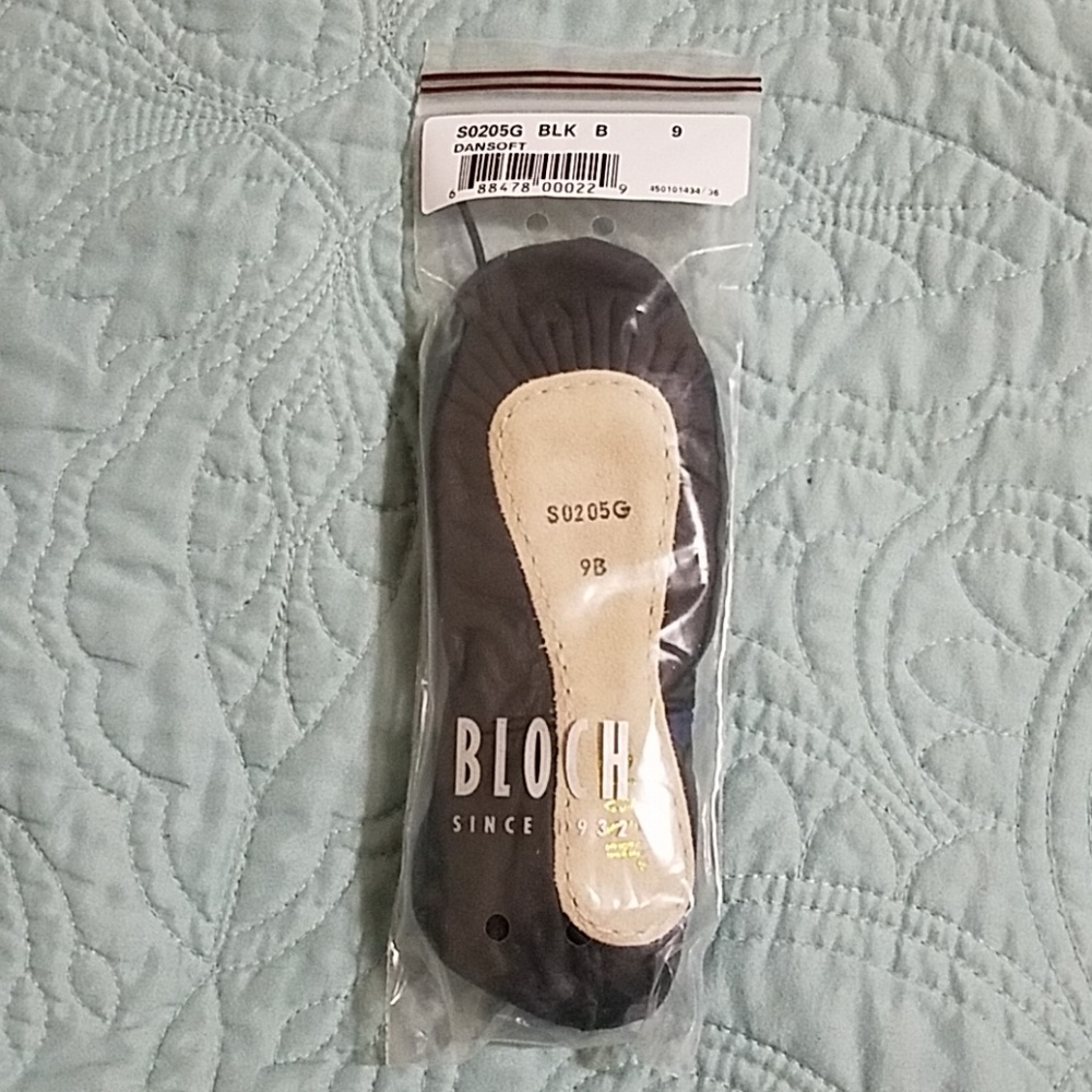 NWT Bloch leather ballet slippers